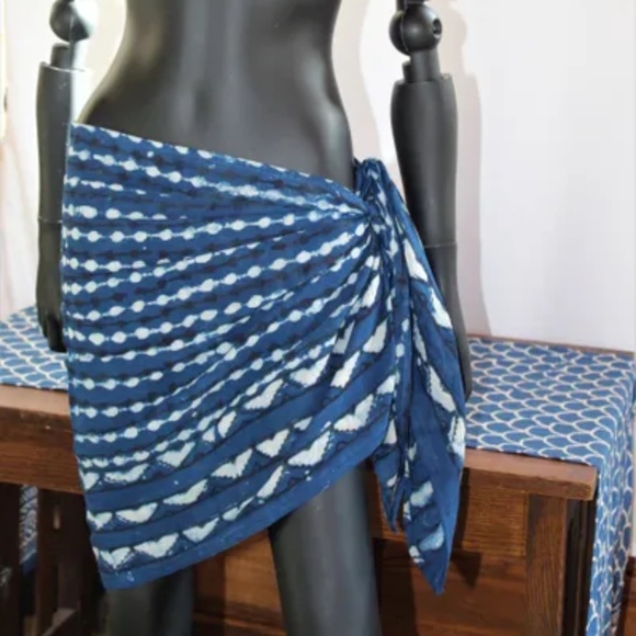 Versatile Indigo Cotton Hand-Block Print 22 X 67 Inch - Picture 2 of 4